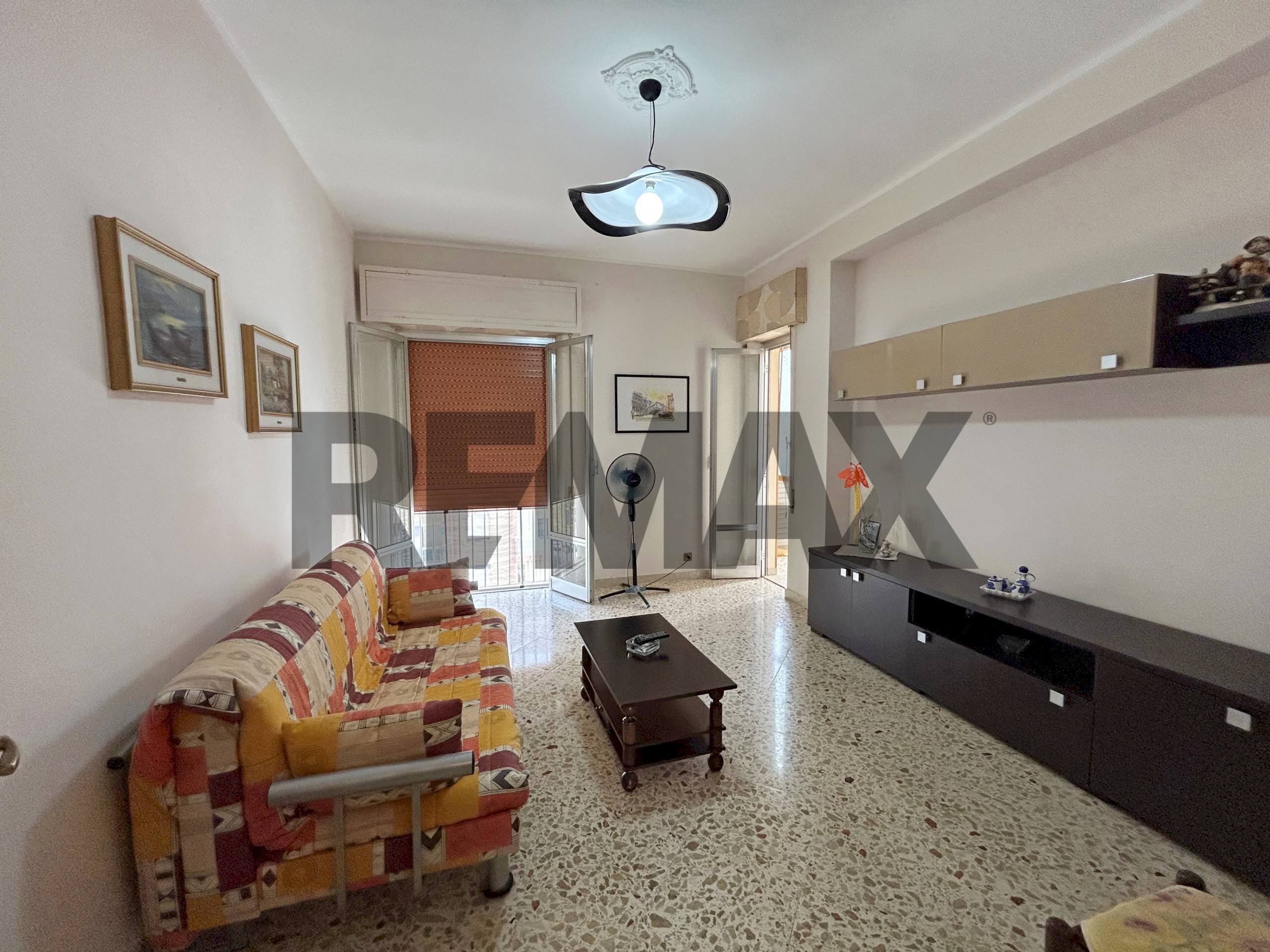 Soggiorno - Four-room apartment via Michele Amari
 
104, Trapani - photo 3