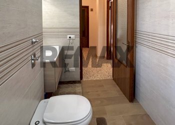 Bagno - Four-room apartment via Michele Amari
104, Trapani - photo 25