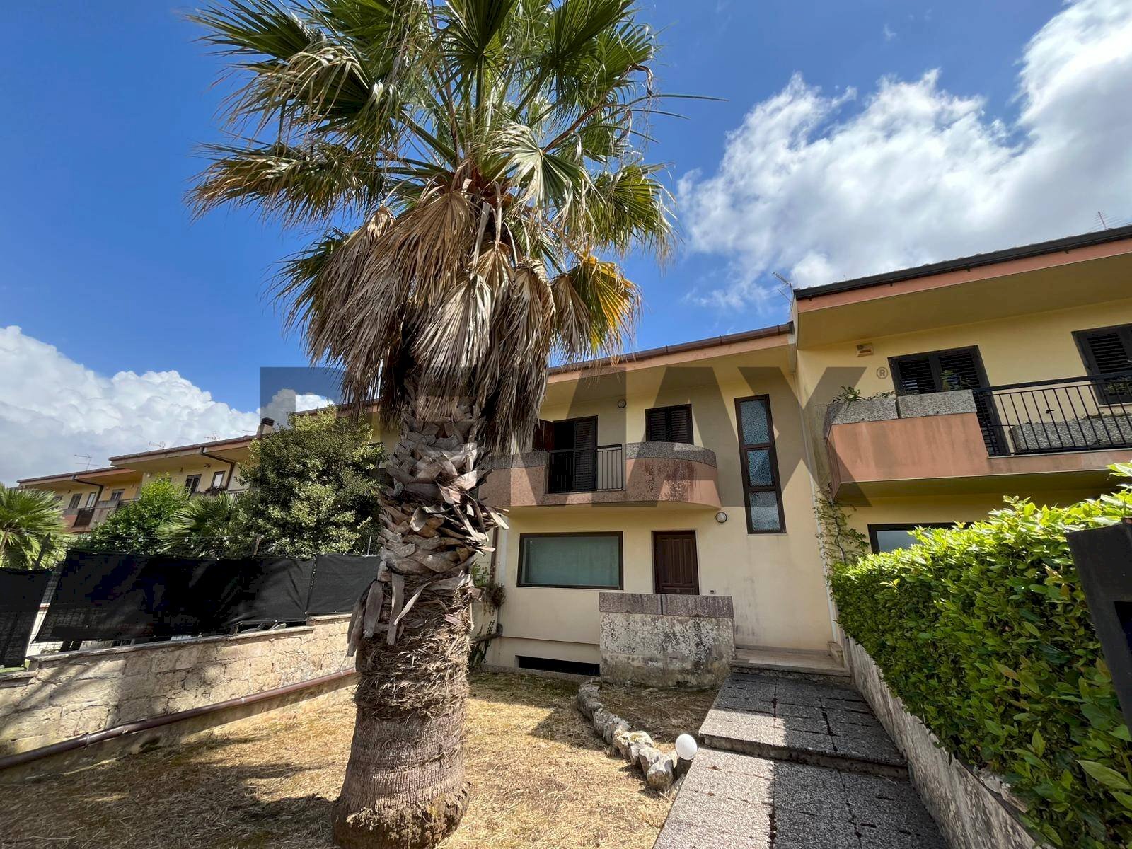 Casa all\'aperto - Villa a Schiera via Antonio Segni
 
1, Ragusa - foto 1