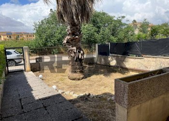 Giardino - Villa a Schiera via Antonio Segni
1, Ragusa - foto 3