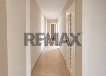 Hall / corridoio - Apartment Via Francesco Cilea
 
6, Ragusa - photo 6