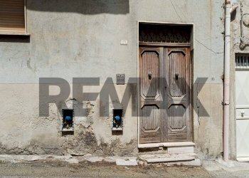 Edificio all\'aperto - Casa indipendente Via Bersagliere Giuseppe Urso
 
sn, Favara - foto 2