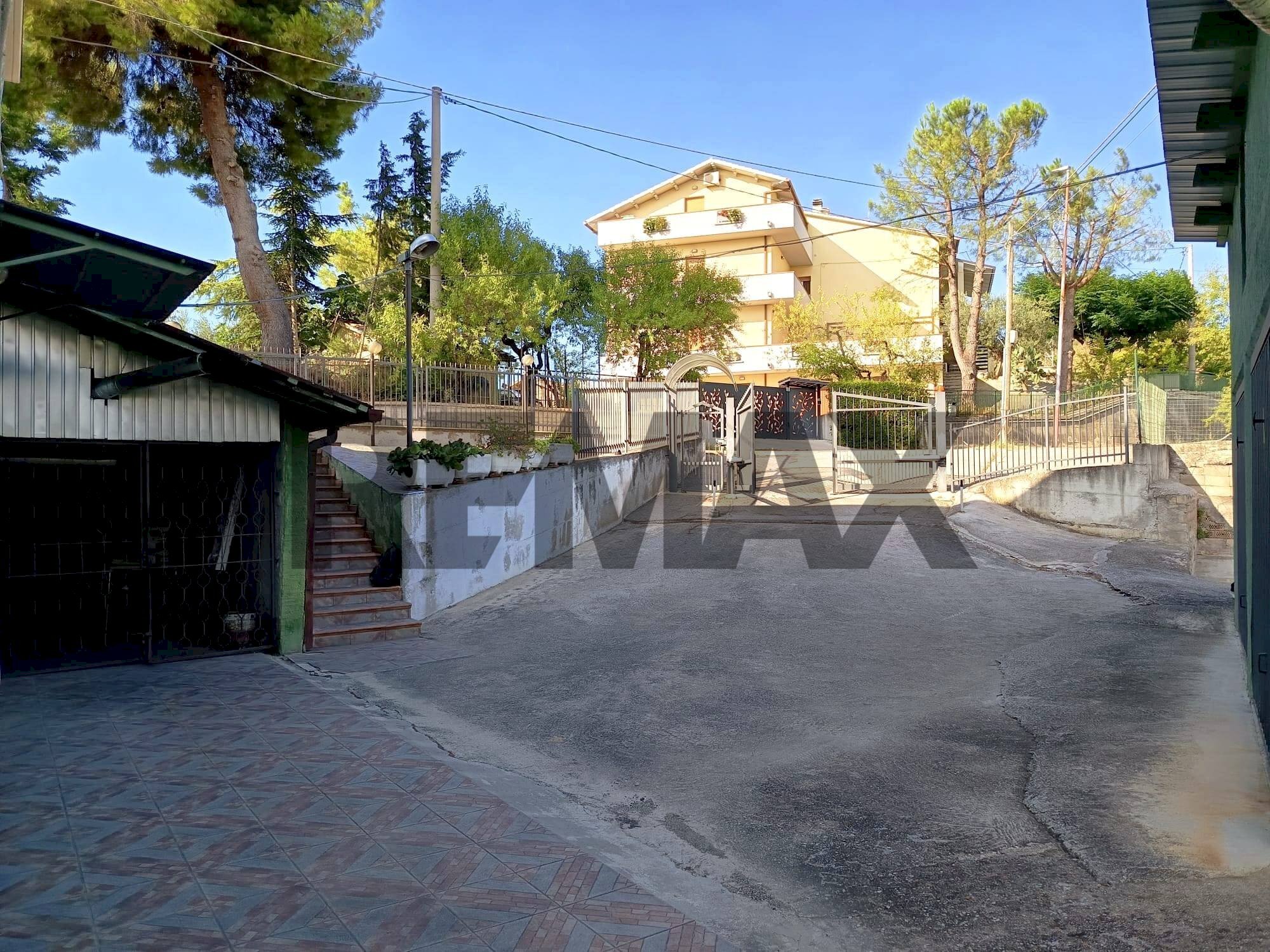 Edificio all\'aperto - Three-room apartment Via Strada Vecchia
7, Chieti - photo 3
