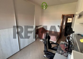 Camera / camera da letto - Four-room apartment Via Monti
16, Brindisi - photo 19