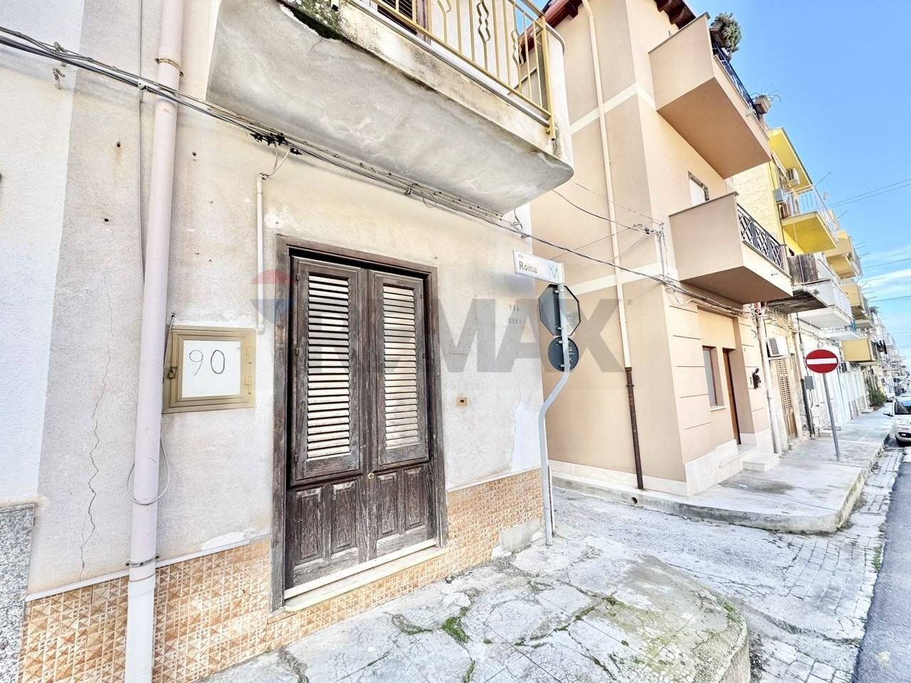 Edificio all\'aperto - Independent house Via Roma
90, Cinisi - photo 2