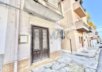 Edificio all\'aperto - Independent house Via Roma
 
90, Cinisi - photo 2