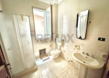 Bagno - Independent house Via Roma
 
90, Cinisi - photo 8