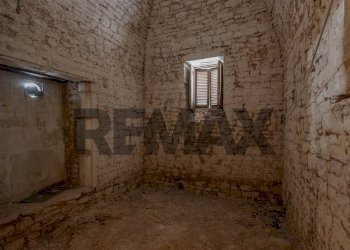 Stanza vuota - Stabile - Palazzo Piazza Giangirolamo
-, Alberobello - foto 20