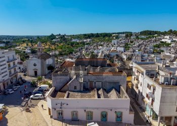 Edificio all\'aperto - Stable - Palace Piazza  Giangirolamo
 
-, Alberobello - photo 72