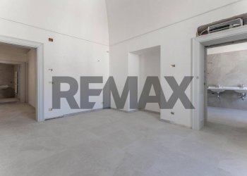 Stanza vuota - Stabile - Palazzo Piazza del Popolo
14, Alberobello - foto 27