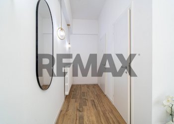 Hall / corridoio - Commercial Premises Via Volturno
 
18, Parma - photo 16