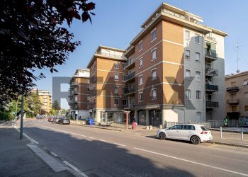 Edificio all\'aperto - Commercial Premises Via Volturno
 
18, Parma - photo 21