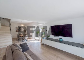 Sala da pranzo - Villa Via Delle Ninfee
 
29, Vergiate - foto 21
