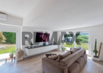Soggiorno - Villa Via Delle Ninfee
 
29, Vergiate - foto 22