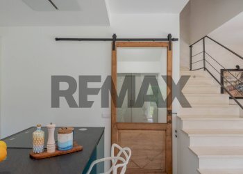 Scale - Villa Via Delle Ninfee
 
29, Vergiate - foto 28