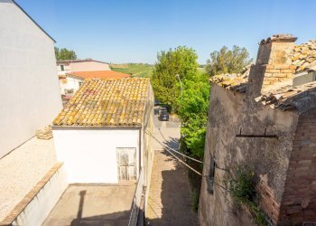 Edificio all\'aperto - Semi-detached house Corso Luidi De Riseis
 
38, Scerni - photo 32