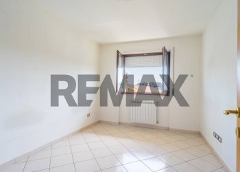 Stanza vuota - Trilocale Corso Mazzini
 
368/N, Vasto - foto 12