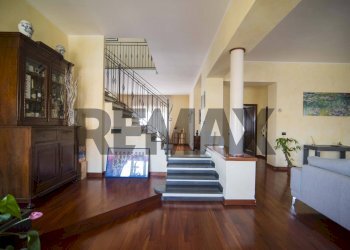 Scale - Apartment CORSO ROMA
 
31, Roccastrada - photo 11