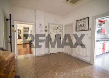Hall / corridoio - Apartment CORSO ROMA
 
31, Roccastrada - photo 20