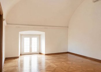 Camera da letto - Three-room apartment piazza Venezia, 5, Roma (neighborhood Centro Storico) - photo 10