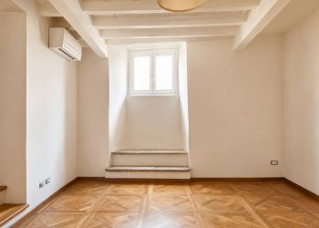 Soggiorno - Three-room apartment piazza Venezia, 5, Roma (neighborhood Centro Storico) - photo 2