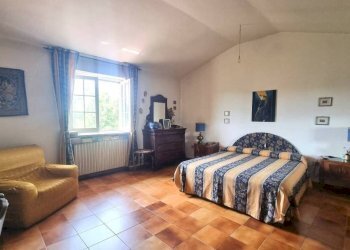 Camera da letto - Rustic Castel Boglione - photo 8