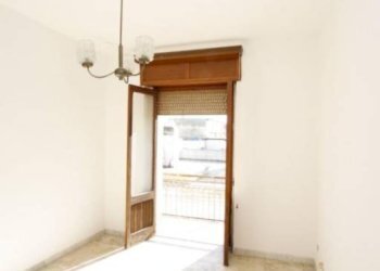 Camera da letto - Casa indipendente via Carlo De Cristoforis, Casarano - foto 17