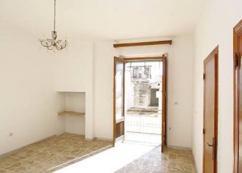 Salone - Casa indipendente via Carlo De Cristoforis, Casarano - foto 29
