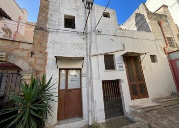 Facciata - Casa indipendente via A. Grasso, Ruffano - foto 1