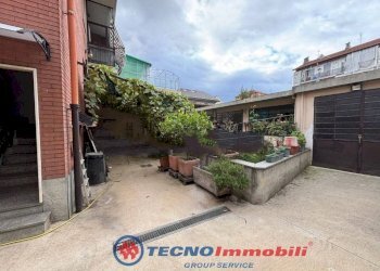 Cortile interno - Casa indipendente via Giosuè Borsi, Torino (zona Madonna Campagna) - foto 3