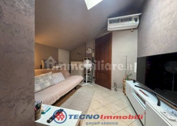 Salone - Casa indipendente via Giosuè Borsi, Torino (zona Madonna Campagna) - foto 5
