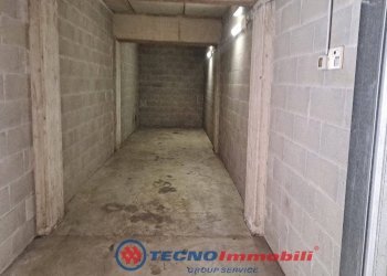 Cantina - Garage - Autosilos - Parking via Brofferio, Chieri - photo 3