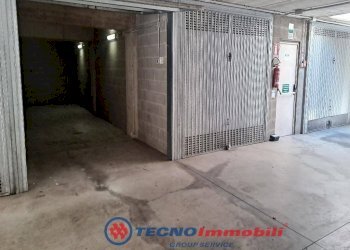 Box auto - Garage - Autosilos - Parking via Brofferio, Chieri - photo 5