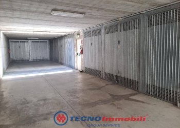 Box auto - Garage - Autosilos - Parking via Brofferio, Chieri - photo 7