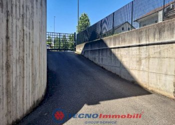Zona - Garage - Autosilos - Parking via Brofferio, Chieri - photo 9