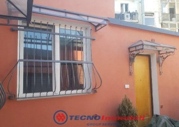 Facciata - Casa indipendente via Andrea Sansovino, Torino (zona Madonna Campagna) - foto 1