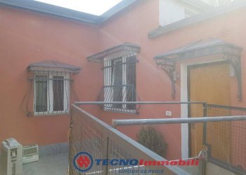 Interno palazzo - Casa indipendente via Andrea Sansovino, Torino (zona Madonna Campagna) - foto 2