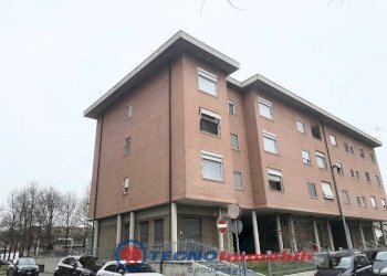 Facciata - Negozio via Volturno, Settimo Torinese - foto 2