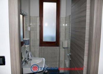 Bagno - Shop via Montebello, Torino (neighborhood Vanchiglia) - photo 10