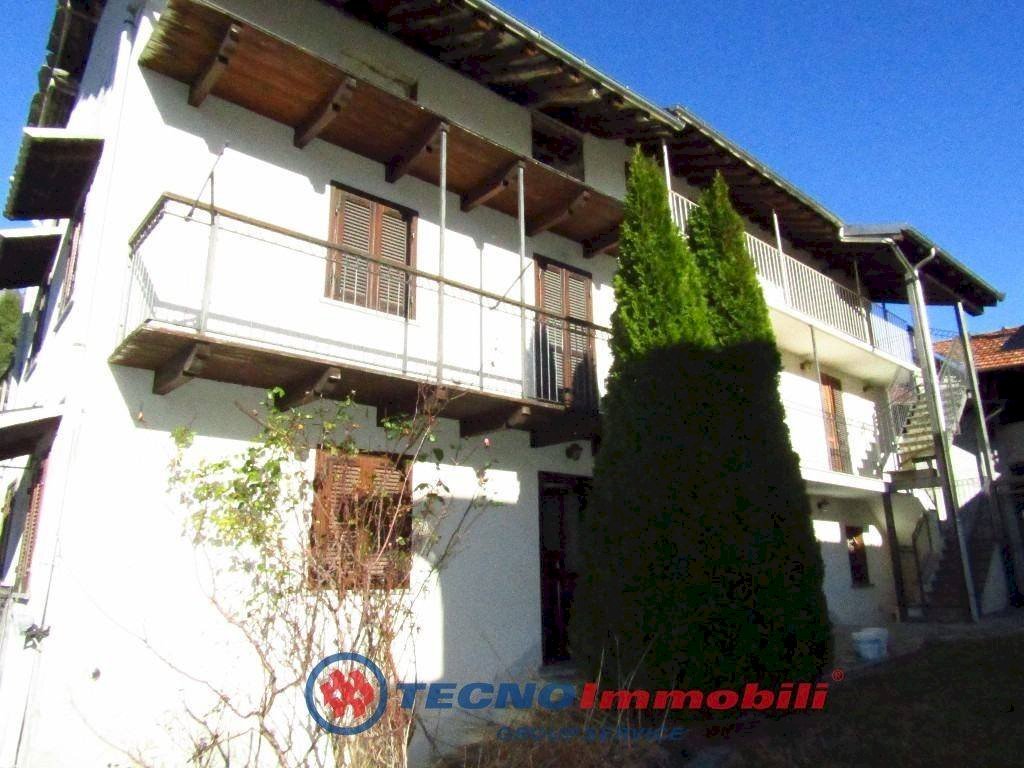 Facciata - Casa indipendente Regione Ovairo, Lanzo Torinese - foto 1