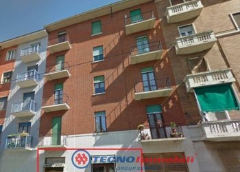 Facciata - Negozio via Venaria, Torino (zona Madonna Campagna) - foto 1