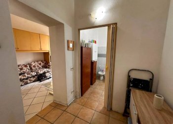 Disimpegno - Bilocale via Luigi Galvani, 20, Gallarate - foto 12
