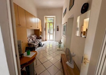 Corridoio - Bilocale via Luigi Galvani, 20, Gallarate - foto 22