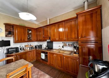 Cucina - Trilocale via Marche, 1, Cardano al Campo - foto 11