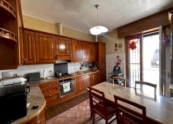 Cucina - Trilocale via Marche, 1, Cardano al Campo - foto 26