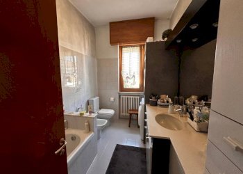 Bagno - Three-room apartment via Marche, 1, Cardano al Campo - photo 43