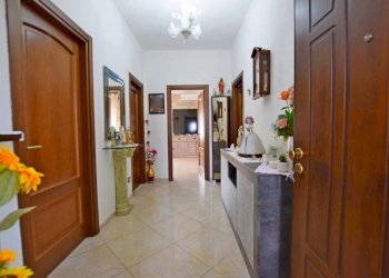 Corridoio - Trilocale via delle Langhe, 50, Mondovì - foto 2