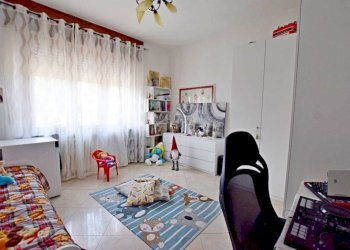 Camera da letto - Trilocale via delle Langhe, 50, Mondovì - foto 10