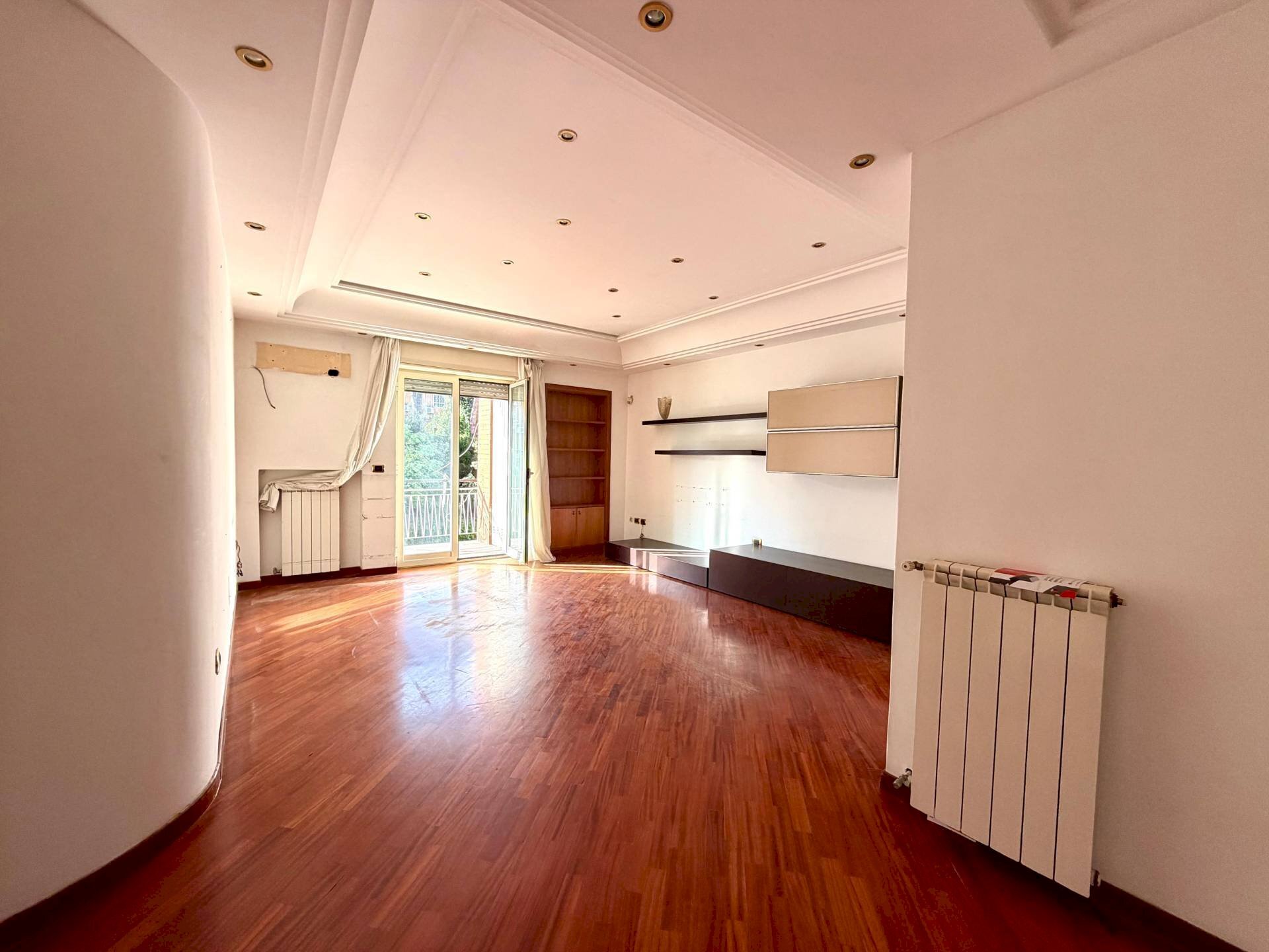 Foto 1 - Apartment Via Terracina
 
356, Napoli - photo 1