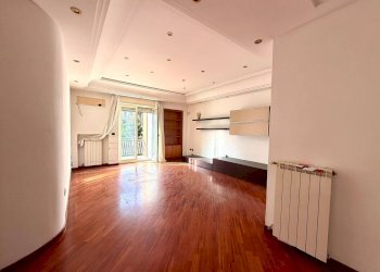 Foto 1 - Apartment Via Terracina
 
356, Napoli - photo 1